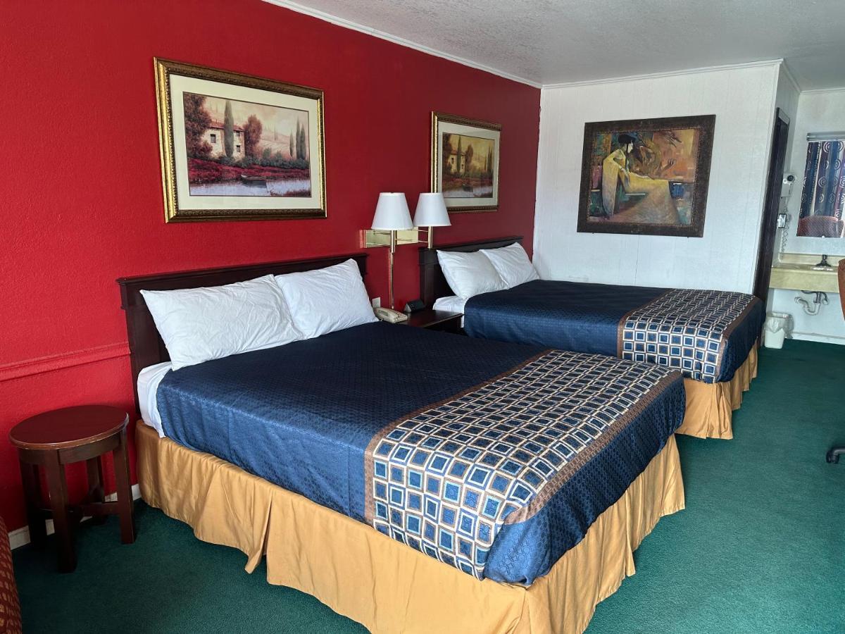 Gateway Hotel
